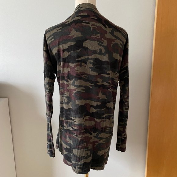 Sanctuary Relaxed Camo Sweater (XS) - Picture 6 of 11
